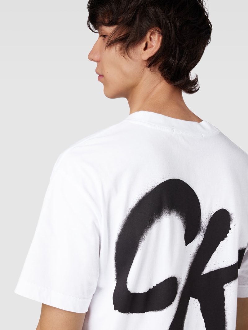 T-Shirt mit Label-Print Modell 'SPRAY' in weiss