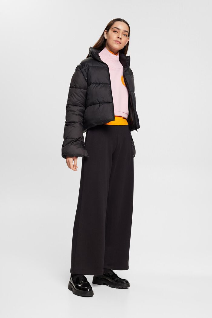 Jogger mit weitem Bein