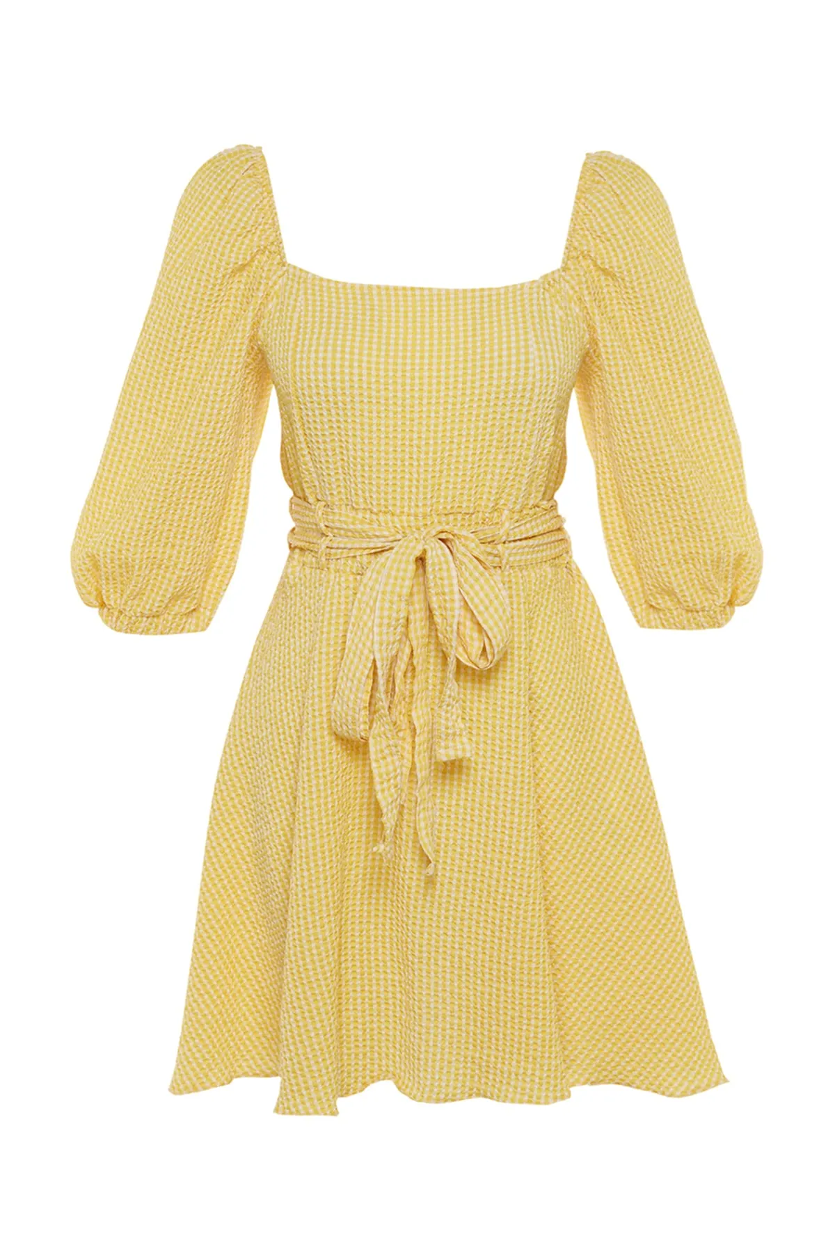 Trendyol Collection  Gelbes kariertes Mini-Webkleid mit Gürtel TWOAW22EL0051