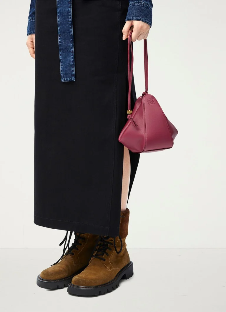 LOEWE Hammock Hobo plecu soma no teļādas