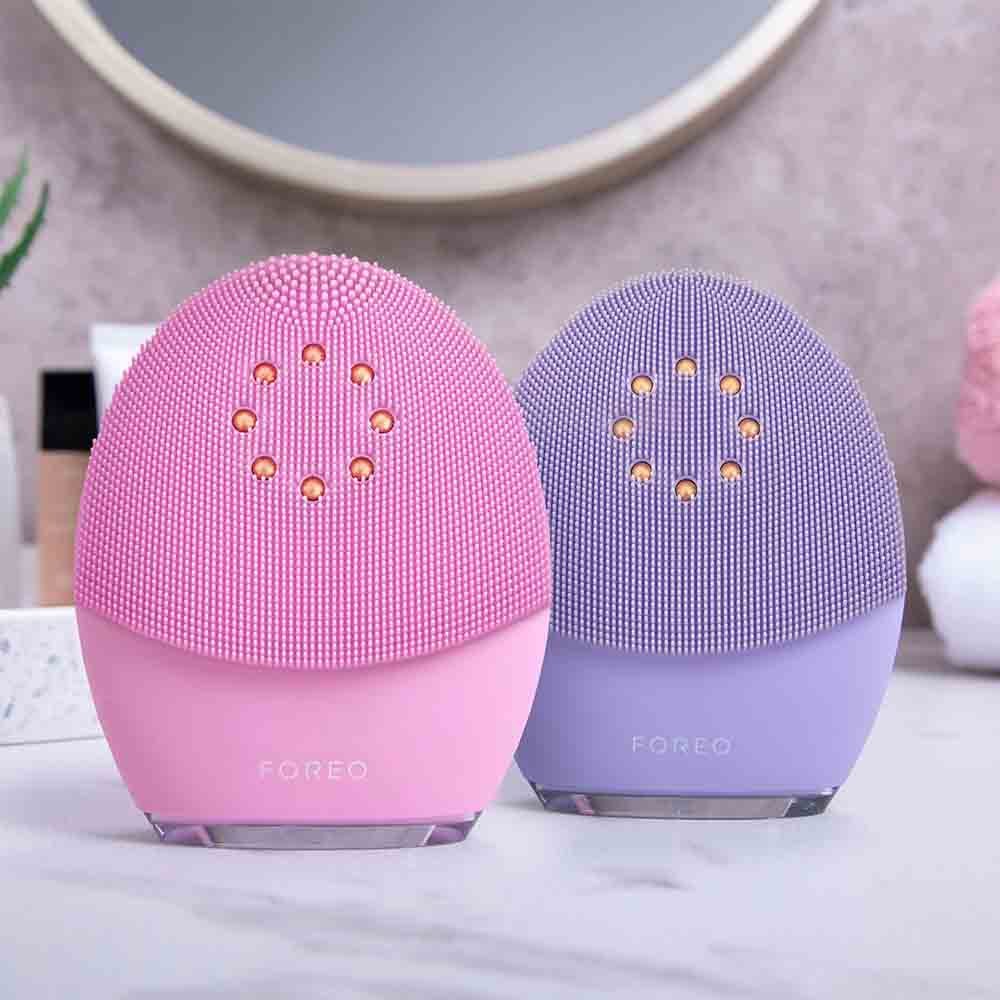 Foreo LUNA 3 Plus Thermo-Reinigungs- und Mikrostrom-Gesichtsgerät für sensible Haut