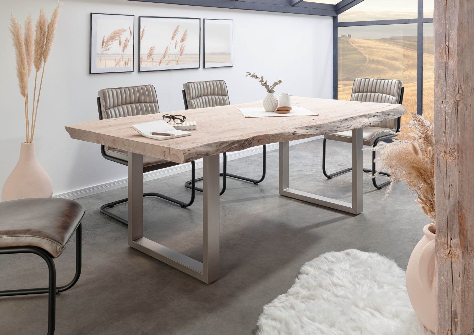 Massivmoebel24 Baumkantentisch FREEFORM (250x110x78 Akazie, Esstisch Baumtisch im Landhausstil aus Echtholz), Echte Baumkante, Natürliche Risse und Unebenheiten