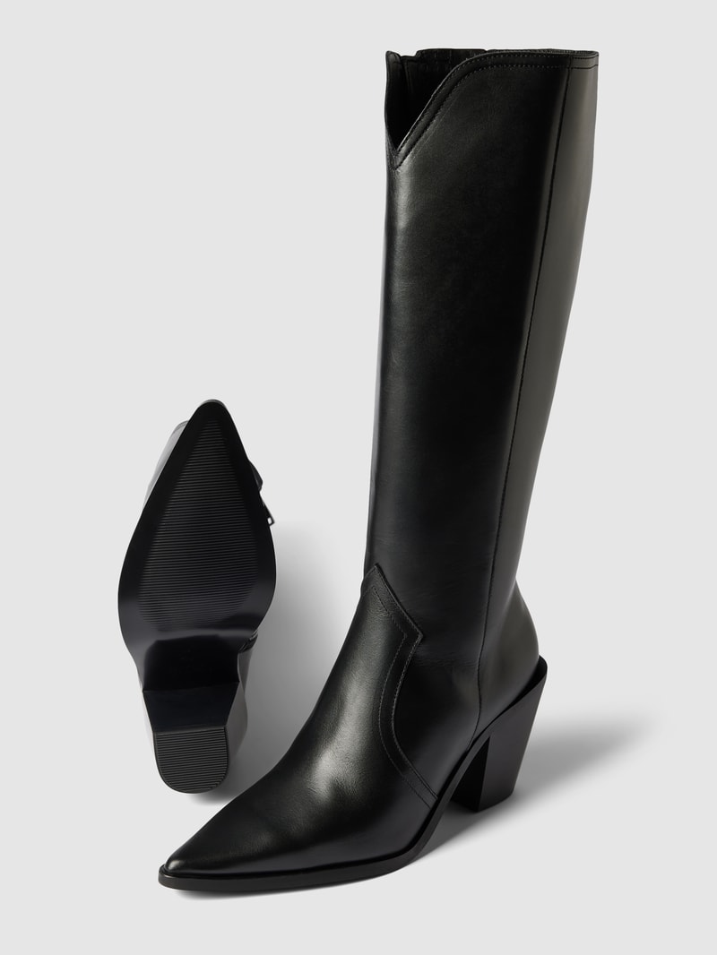 Stiefel mit Blockabsatz in schwarz