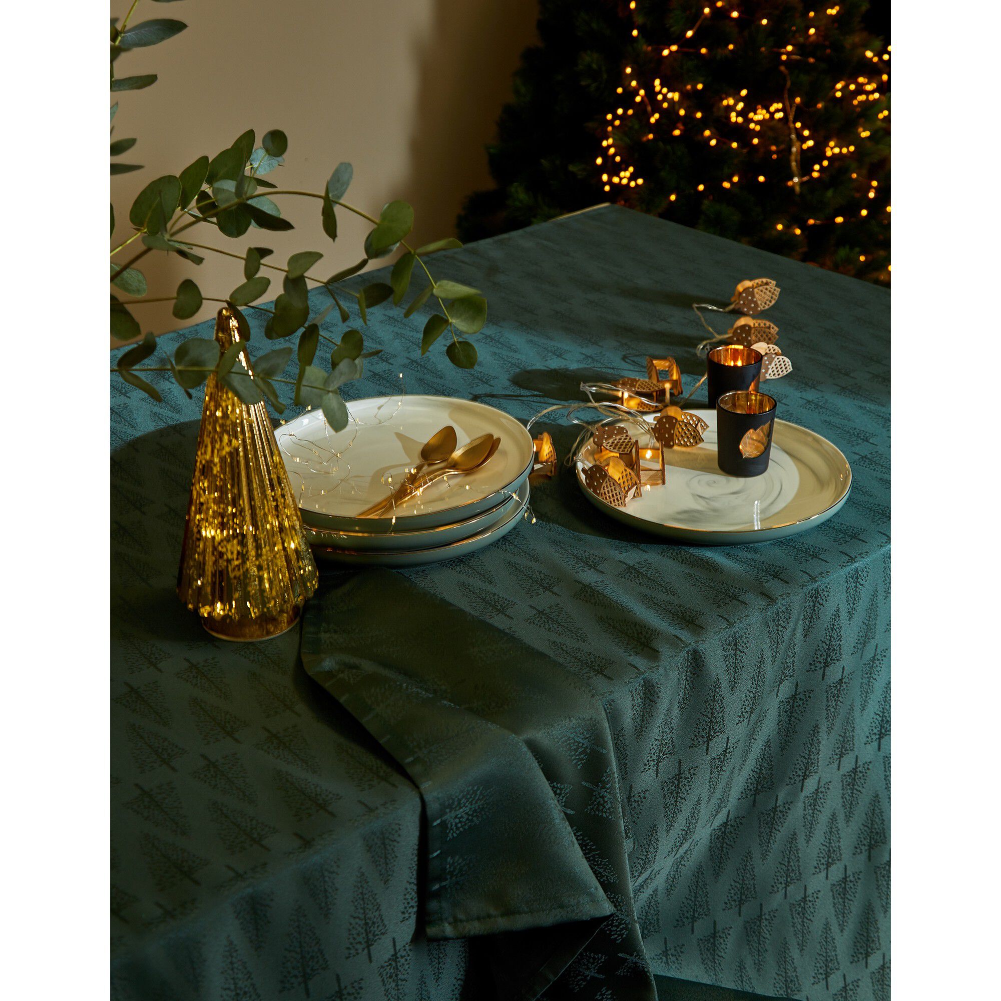 Nappe damassée motifs sapins