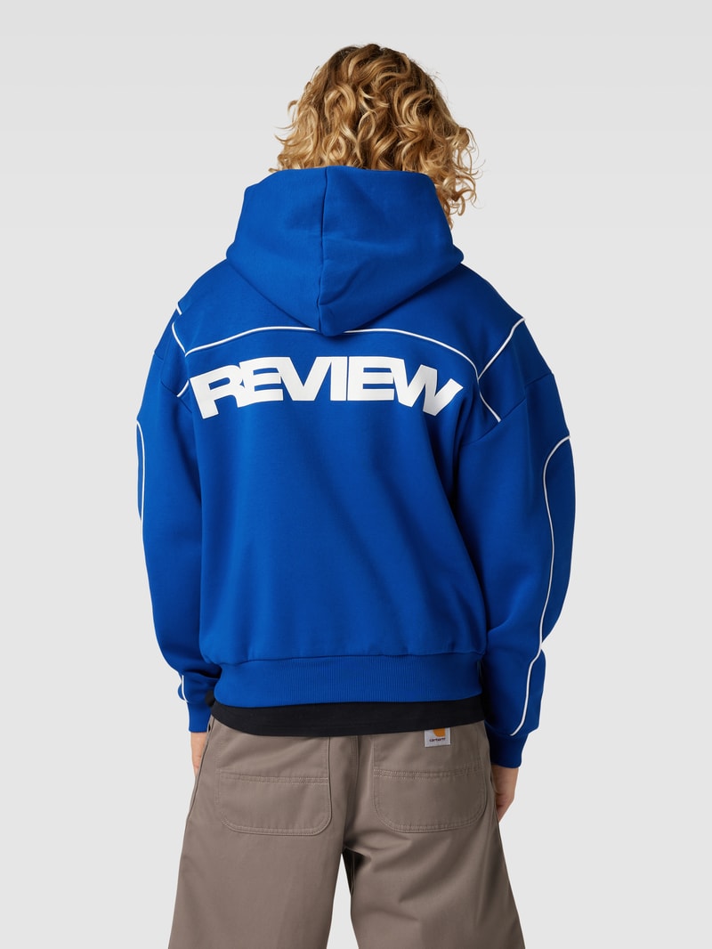 Hoodie mit Kontrastnähten in royalblau