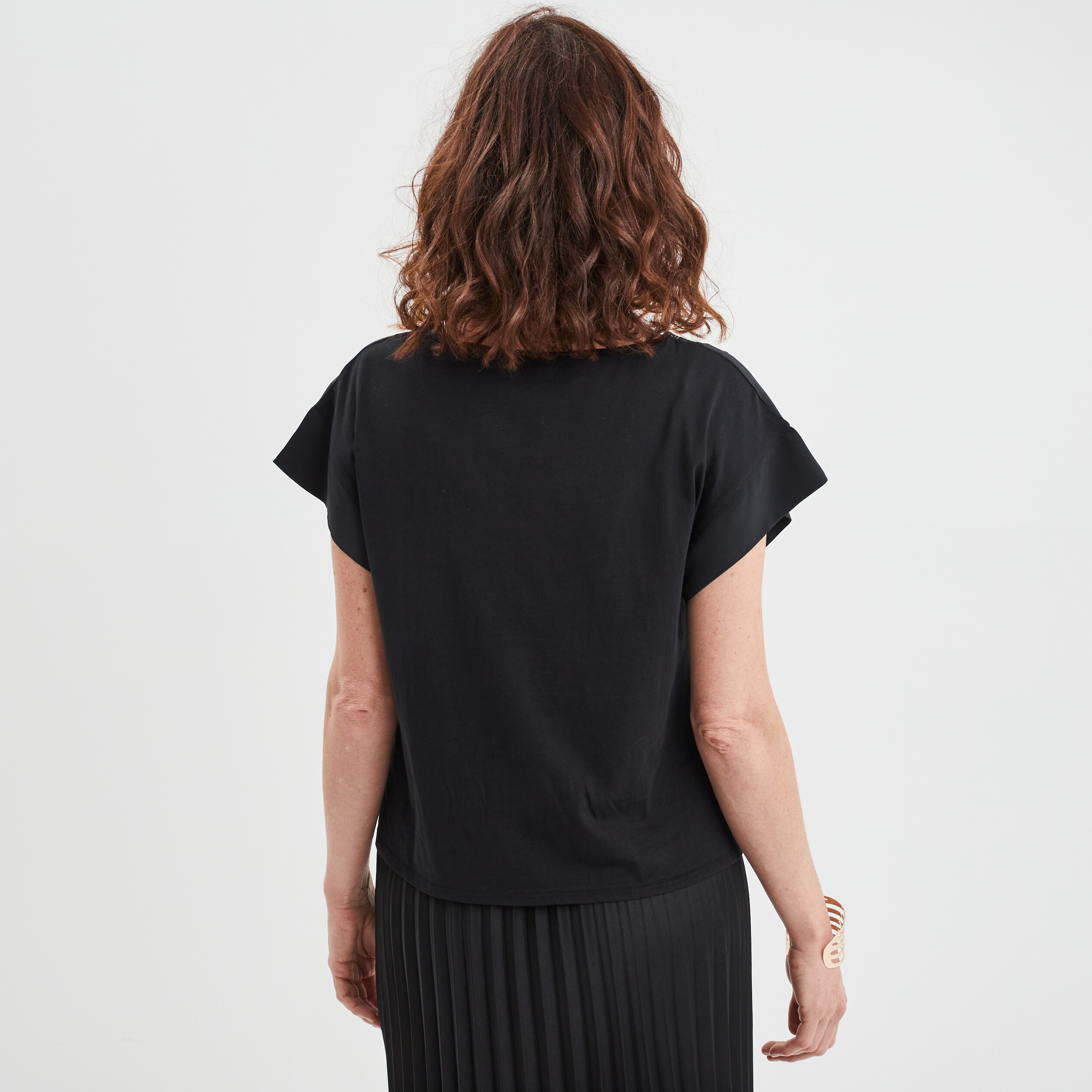 T-shirt col en V à bandes métallisées noir femme | La Halle