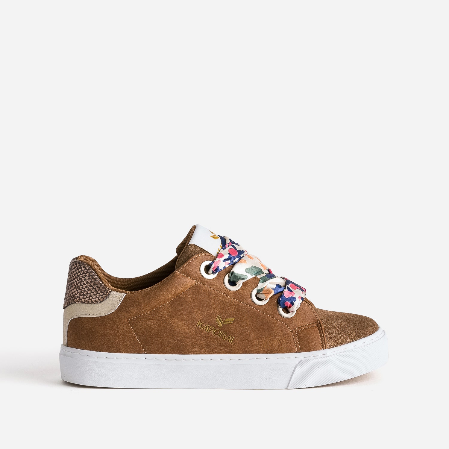 Tennis KAPORAL camel avec lacets ruban