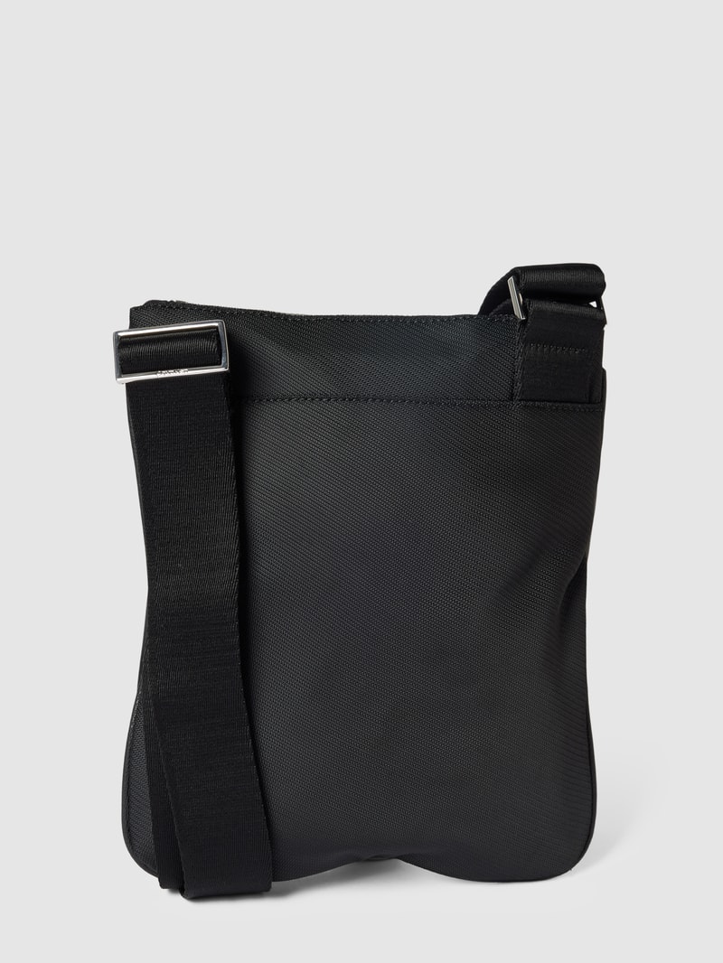 Umhängetasche mit Label-Details Modell 'FLATPACK' in schwarz