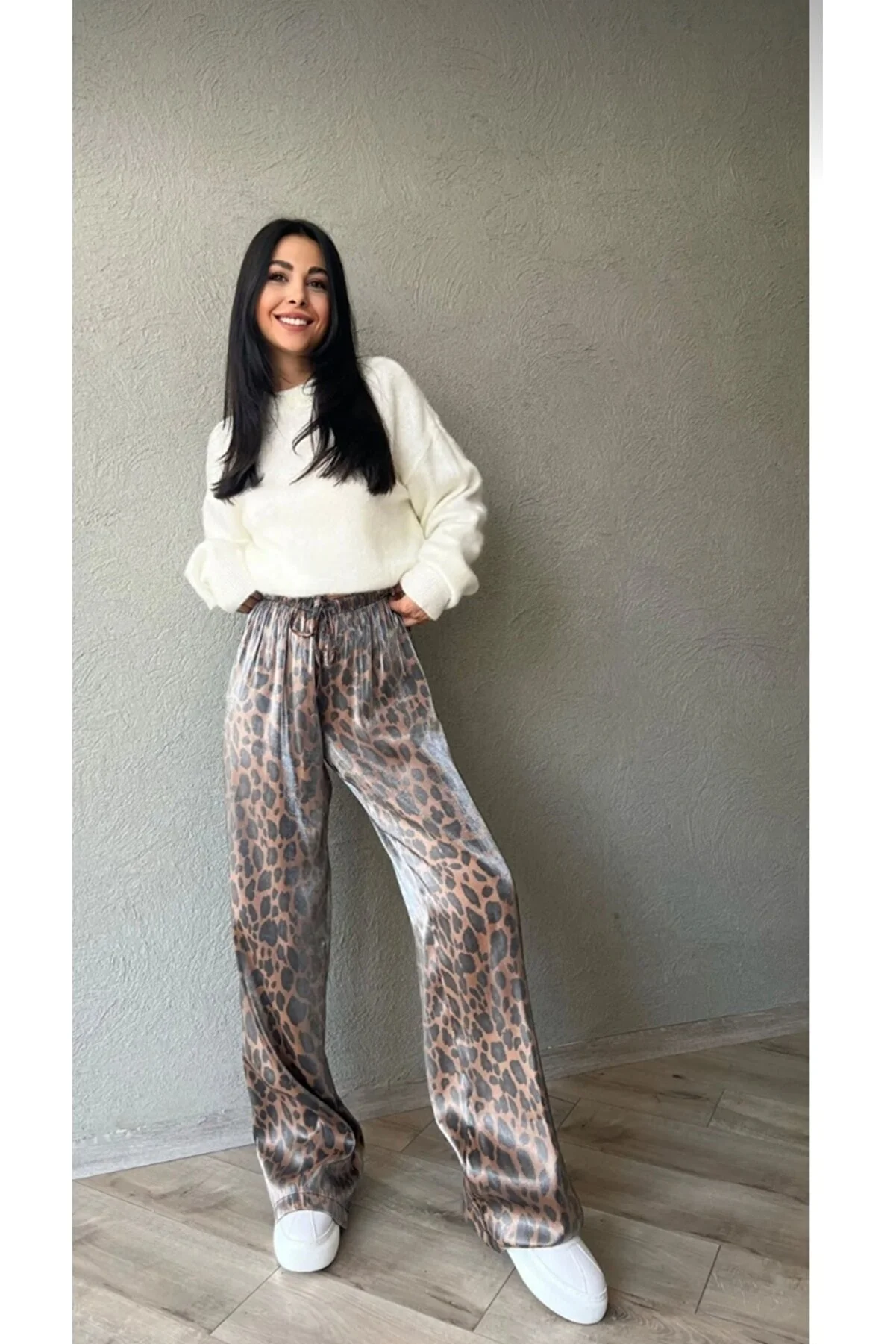 Funda Özbek  Hose - Braun - Loose