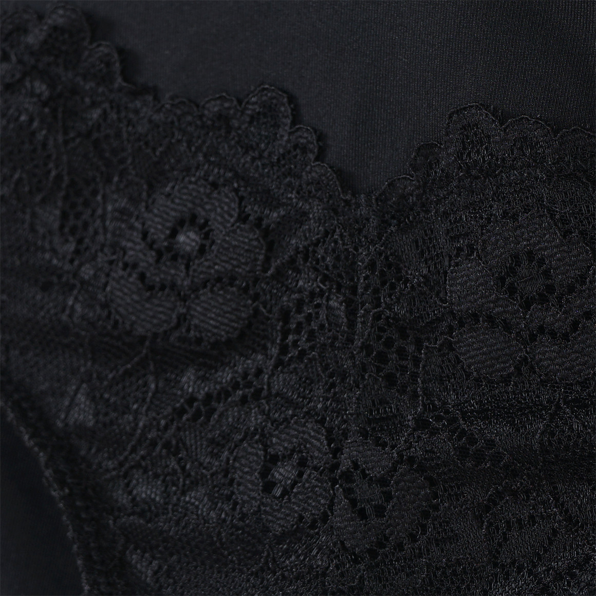 2 Damen Pantys mit Spitzeneinsatz