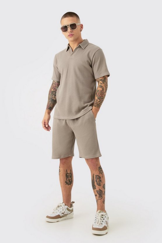 Slim-Fit Poloshirt und Shorts in Waffeloptik