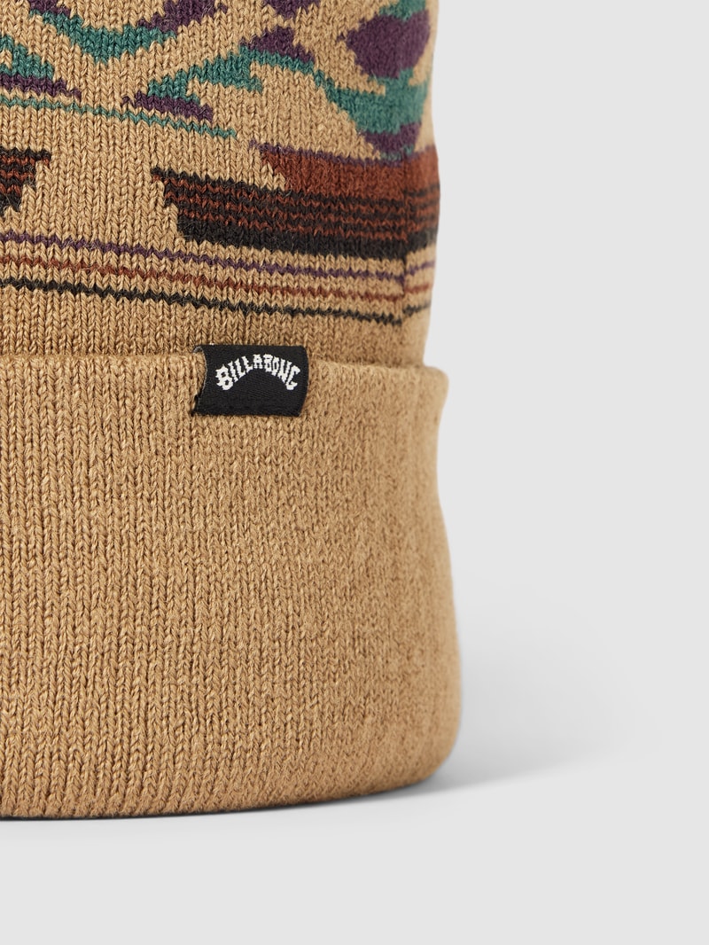 Beanie mit Stretch-Anteil in camel