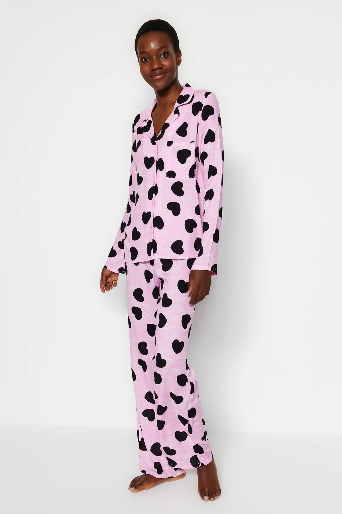 Trendyol Collection  Rosa Herz-Viskose-Hemd-Hose-Web-Pyjama-Set THMAW21PT0936