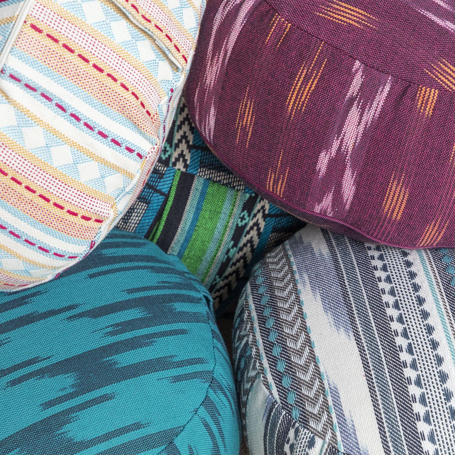 bodhi Meditationskissen Meditationskissen RONDO, ETHNO Collection, Ikat-Webstoff, blau-grün gemustert