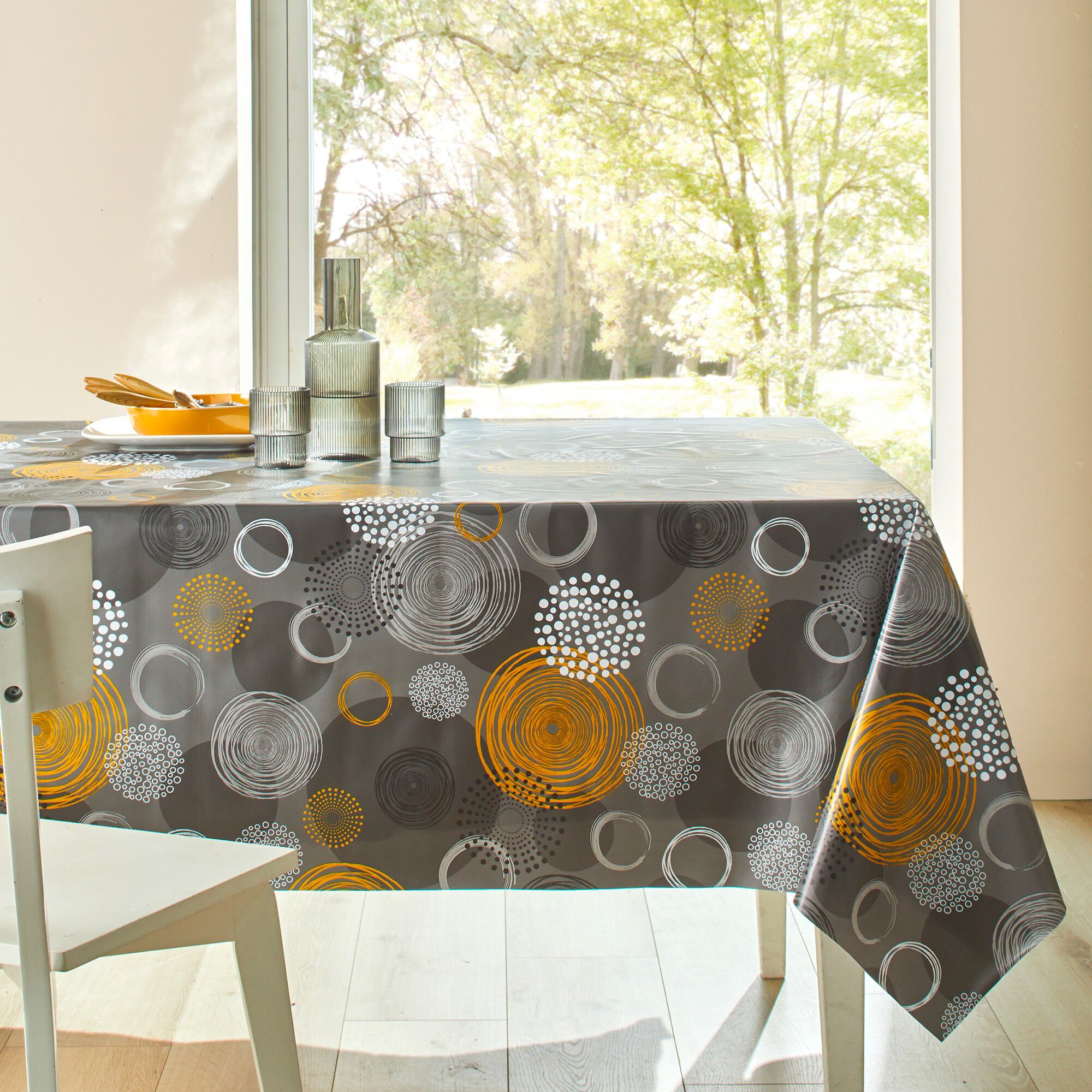 Nappe toile cirée imprimé cercles graphiques