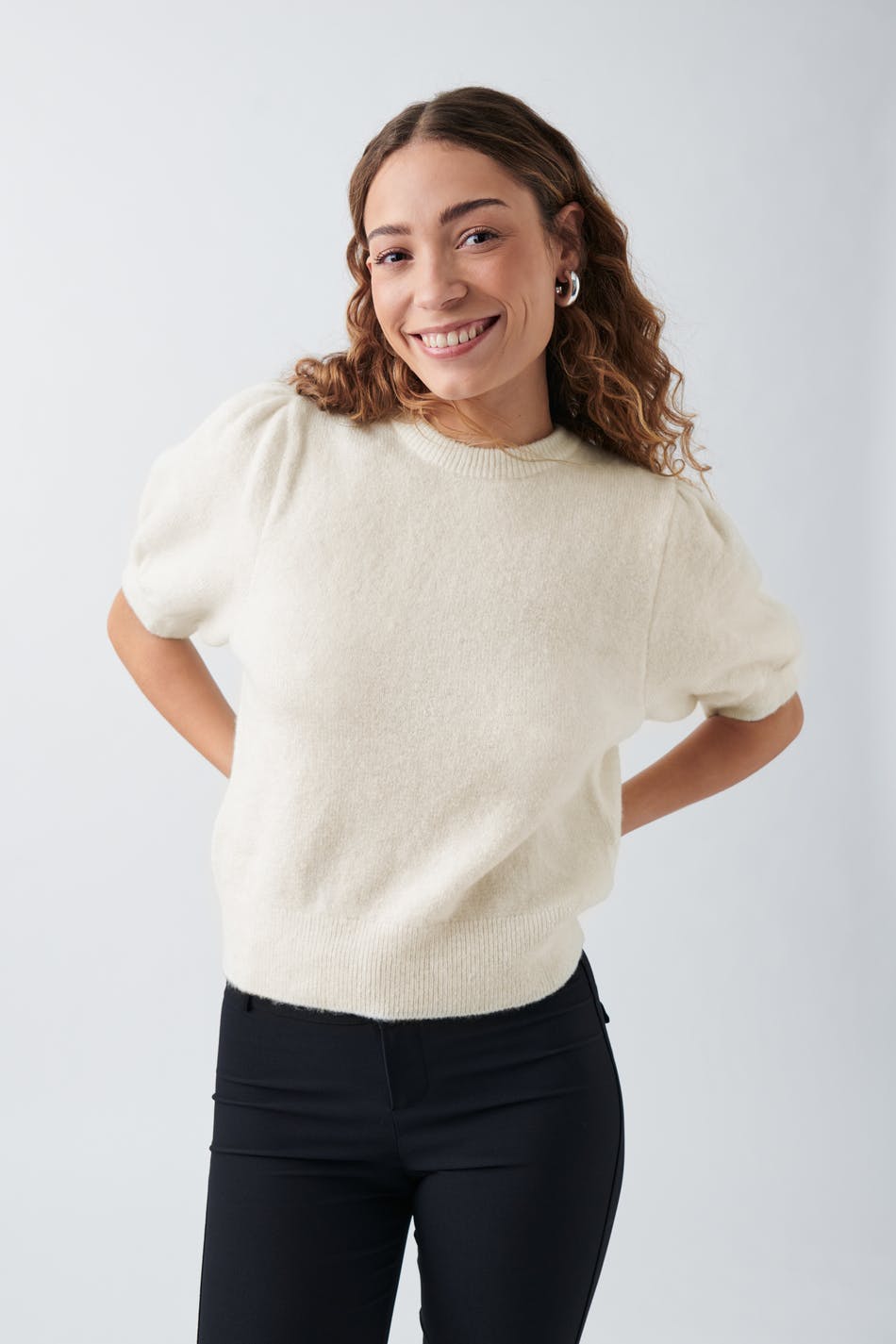 Knitted puff sleeve top