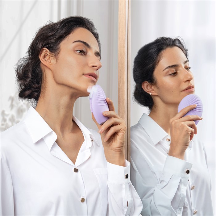 LUNA 4 Sensitive Skin Gesichtsreinigungs- und Massagegerät