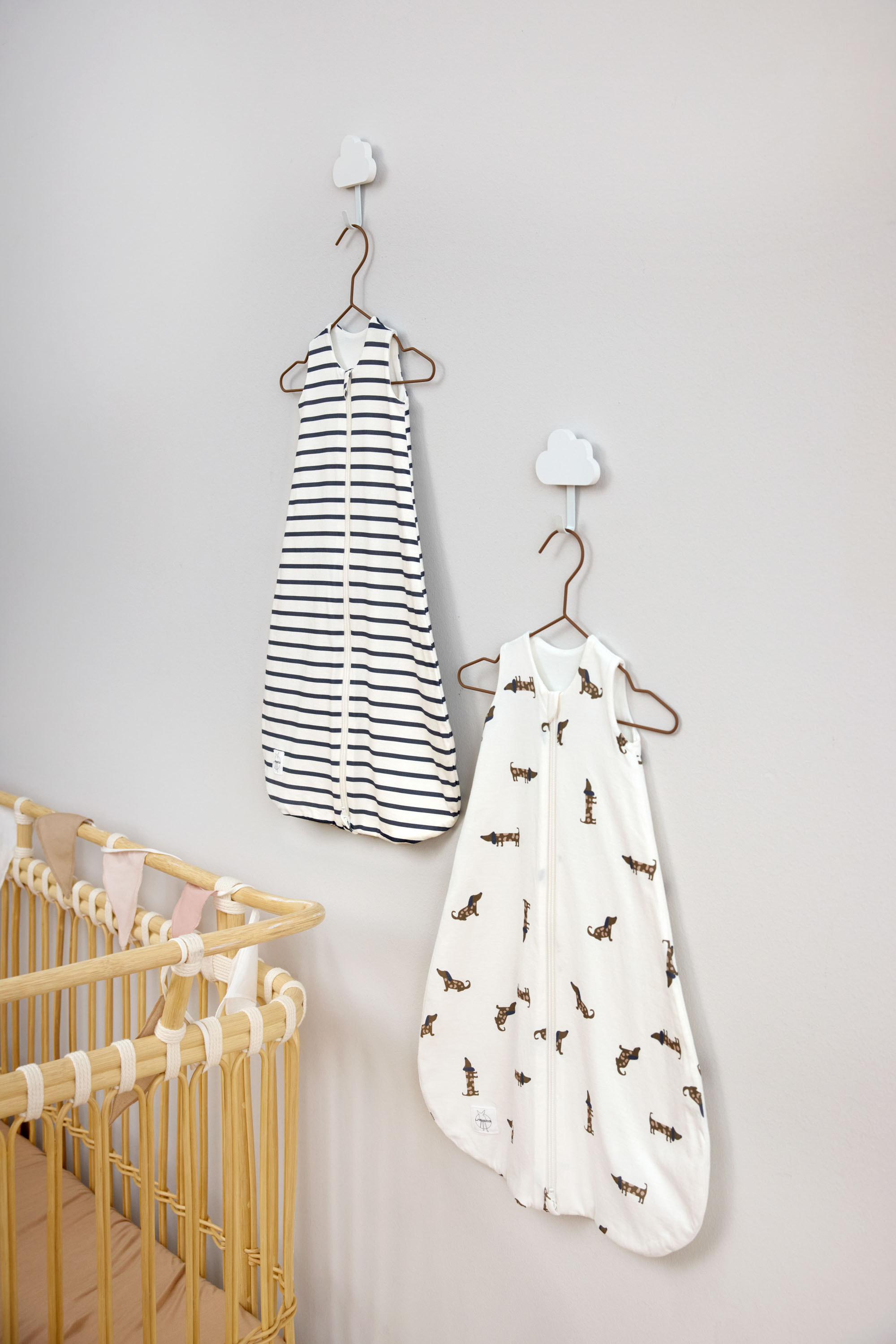 Baby Schlafsack 1,0 TOG - Bio Baumwolle, Hund Milky