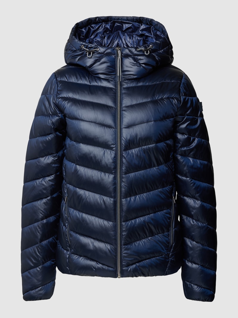 Steppjacke mit Label-Patch in marineblau