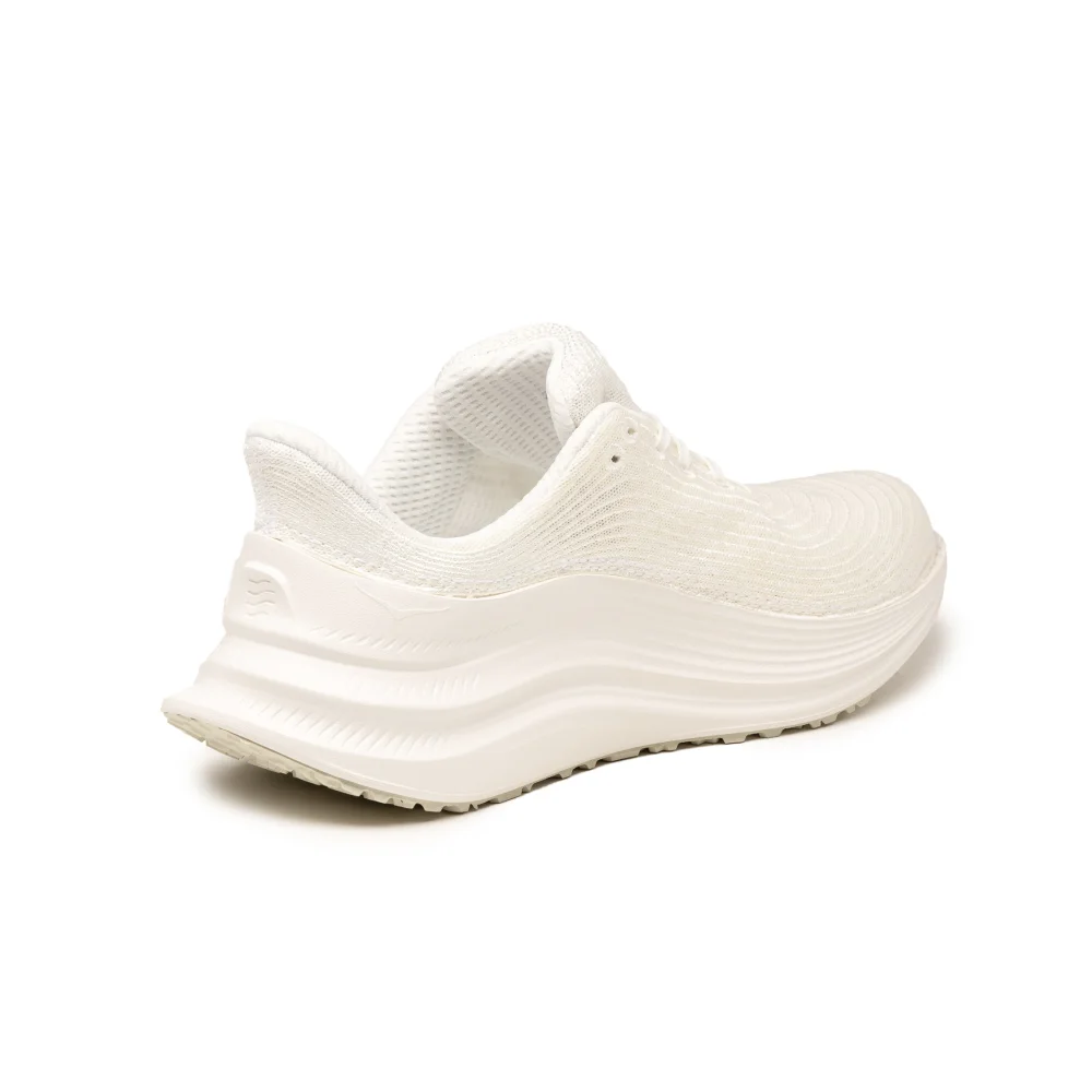 Hoka U Thoughtful Creation 1131058-UND / weiss