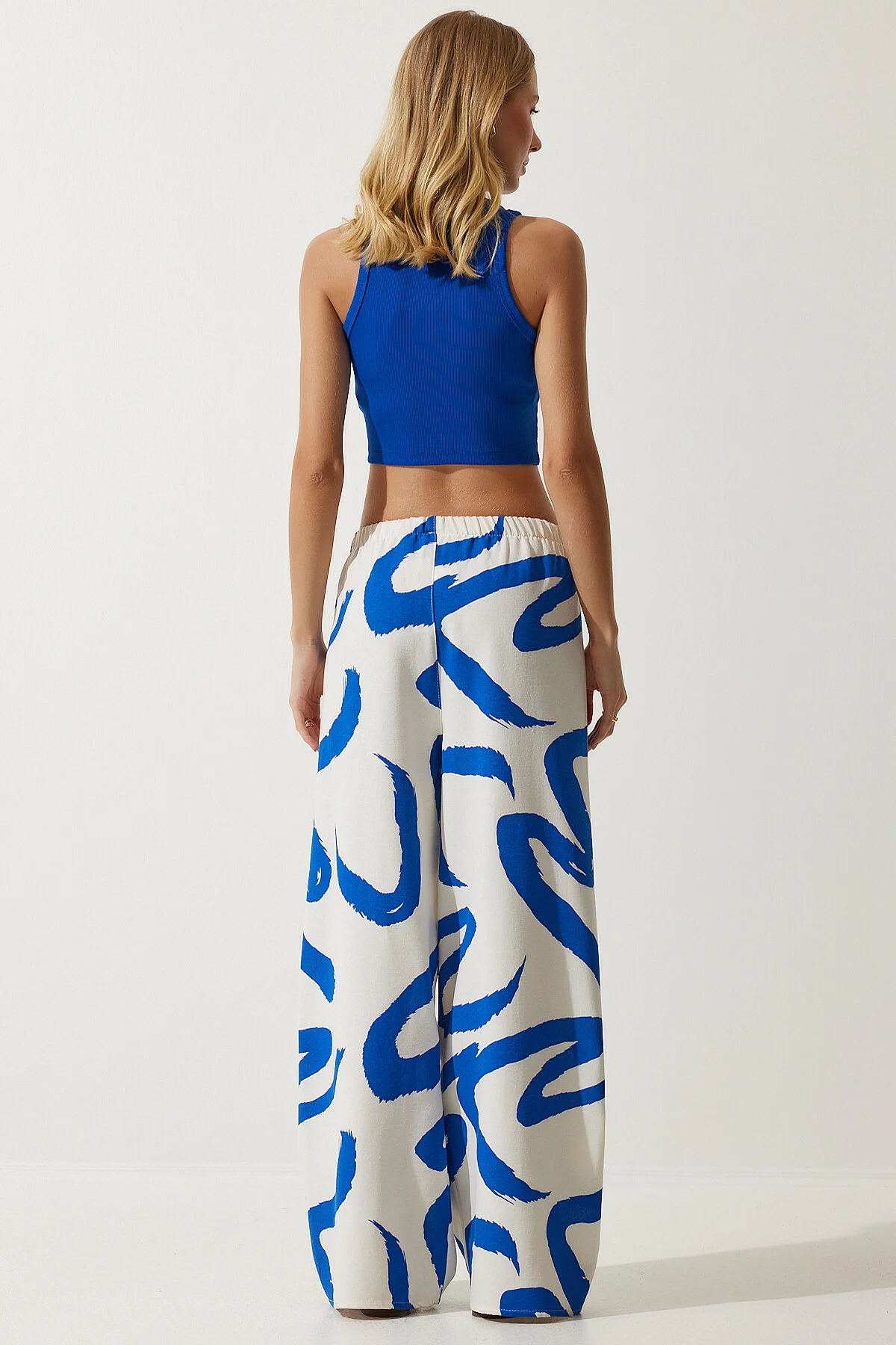 Happiness İstanbul  Weiß-blau gemusterte Palazzo-Hose aus Rohleinen für Damen BH00397