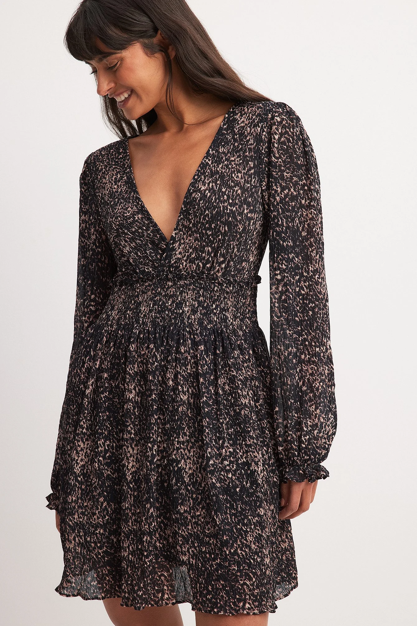 Strukturiertes Kleid mit Smock-Taille