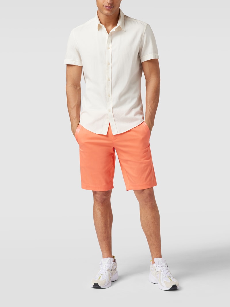 Slim Fit Shorts mit französischen Eingrifftaschen Modell 'Liem' in koralle