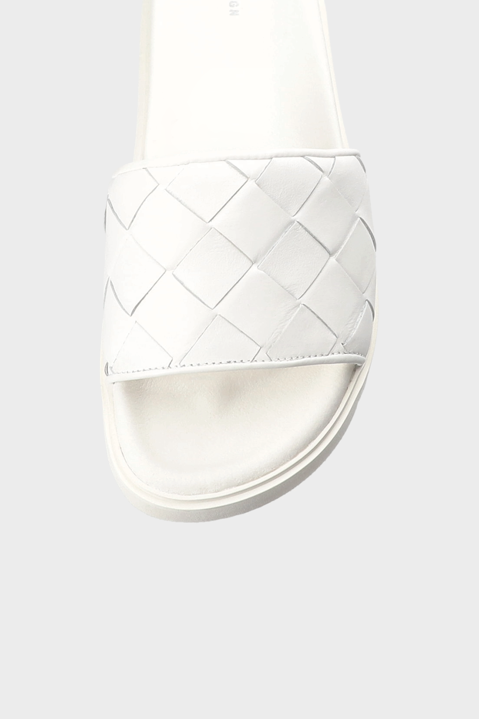 CPH711 soft vitello white