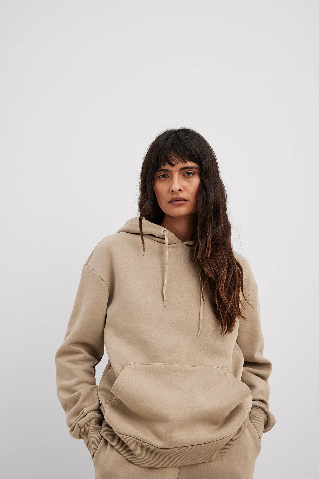 Übergroßer gebürsteter Kapuzenpullover