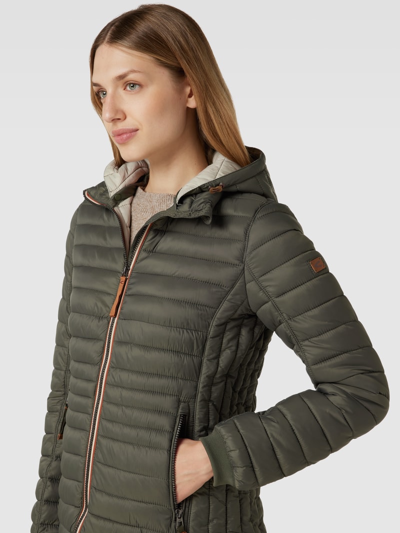 Steppjacke mit Label-Detail in khaki