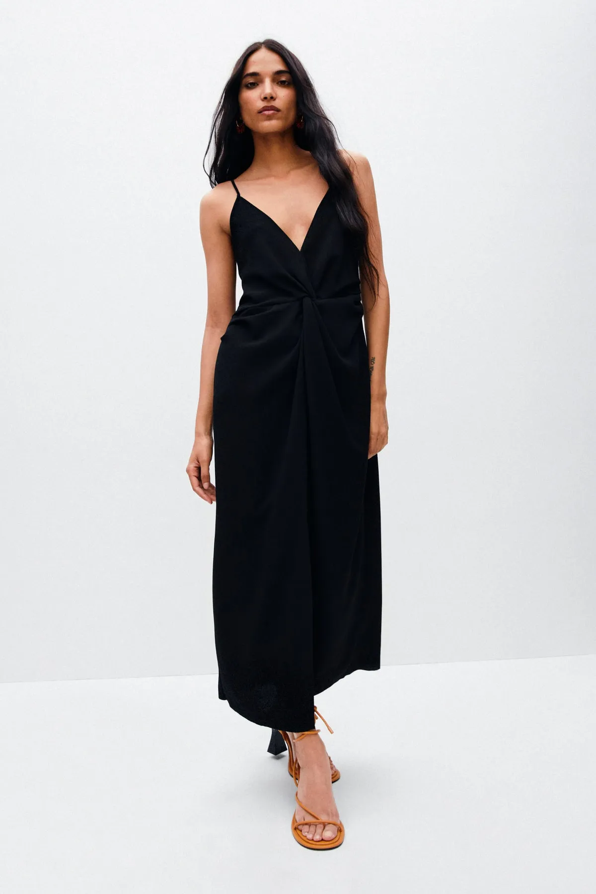 MANGO  27037129 Frau / Mädchen Schwarz