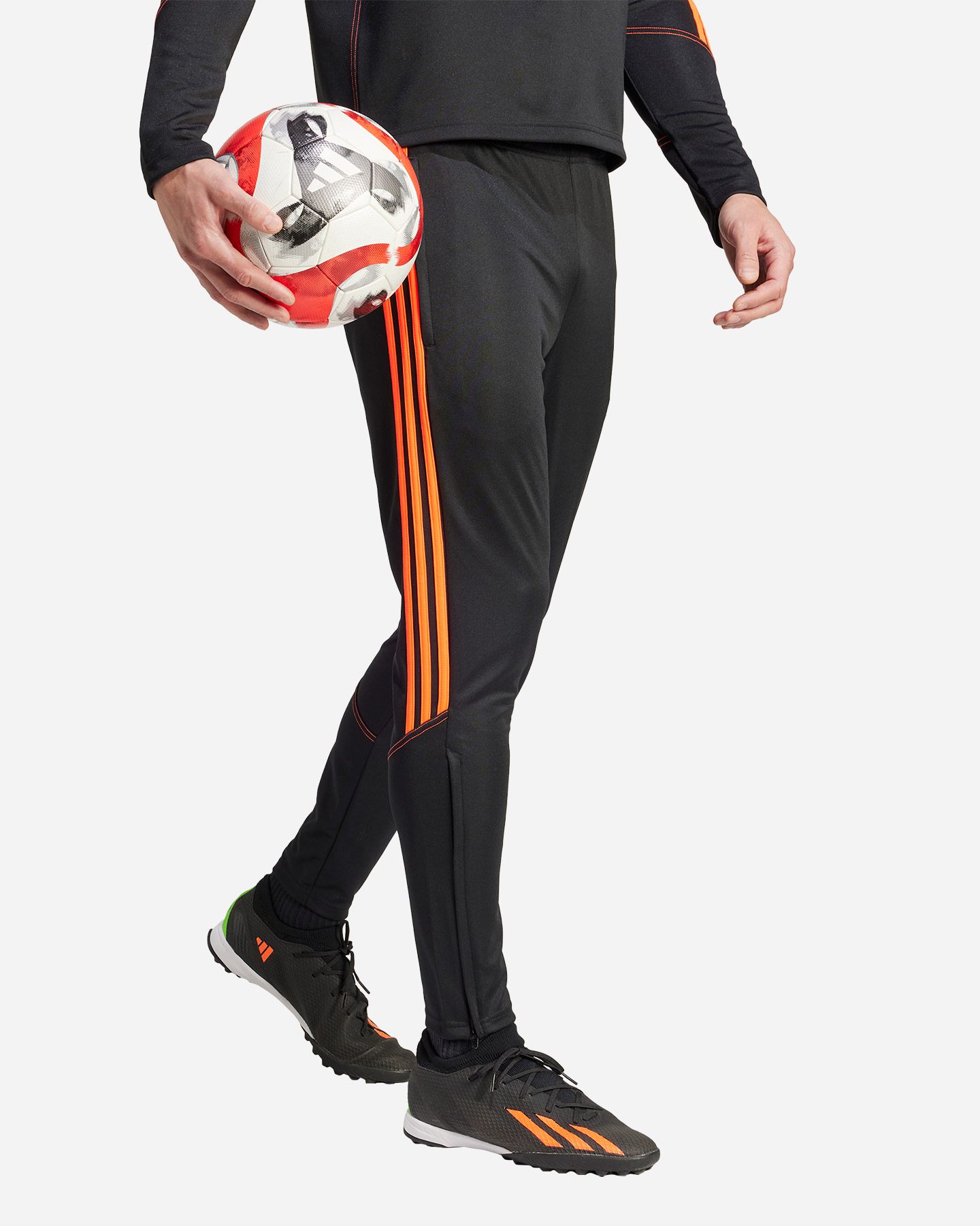Futbalové šortky Adidas Tiro 23 M IT3560