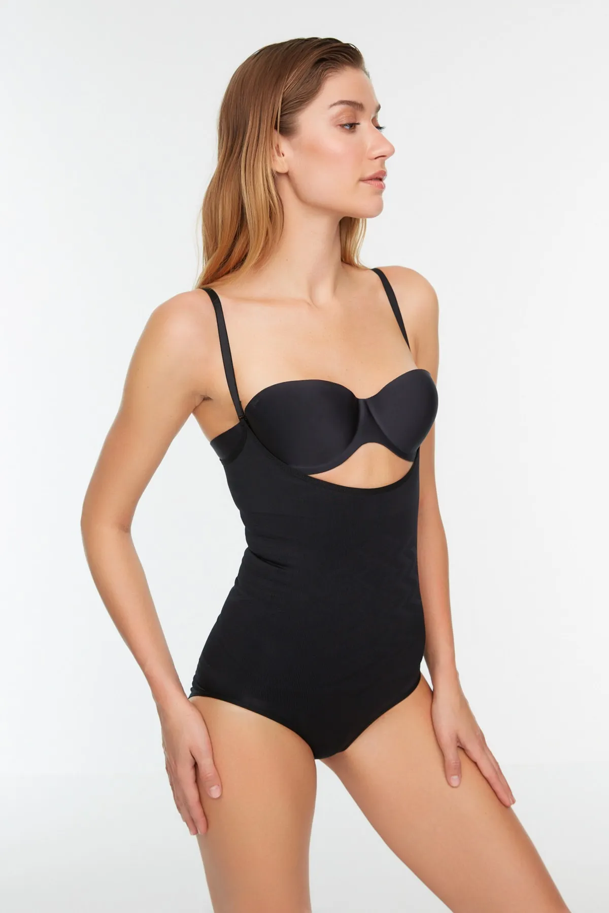 Trendyol Collection  Schwarzes Recovery-Strickkorsett THMSS21KS0008
