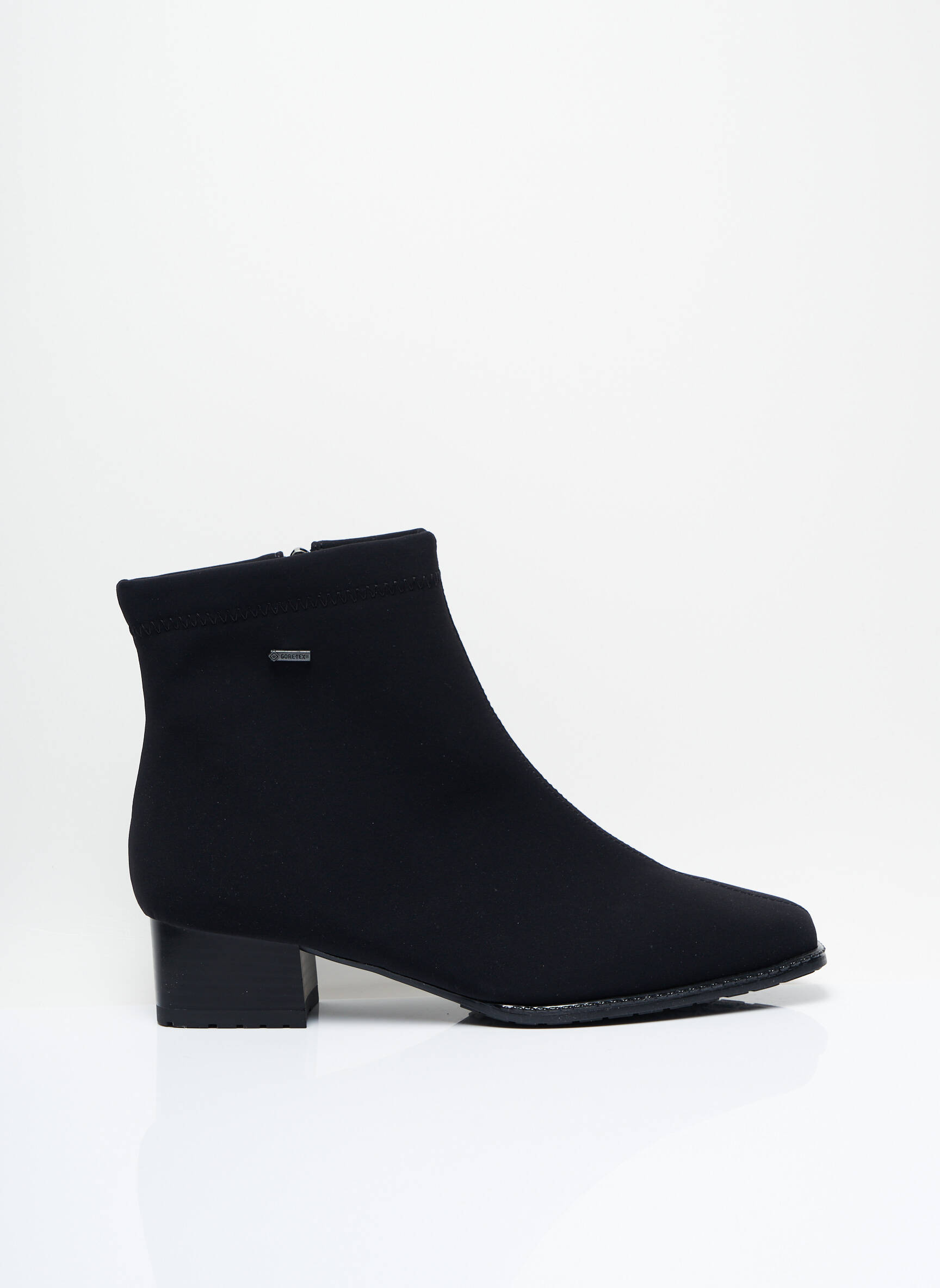 Regarde Le Ciel Bottines Femme couleur noir