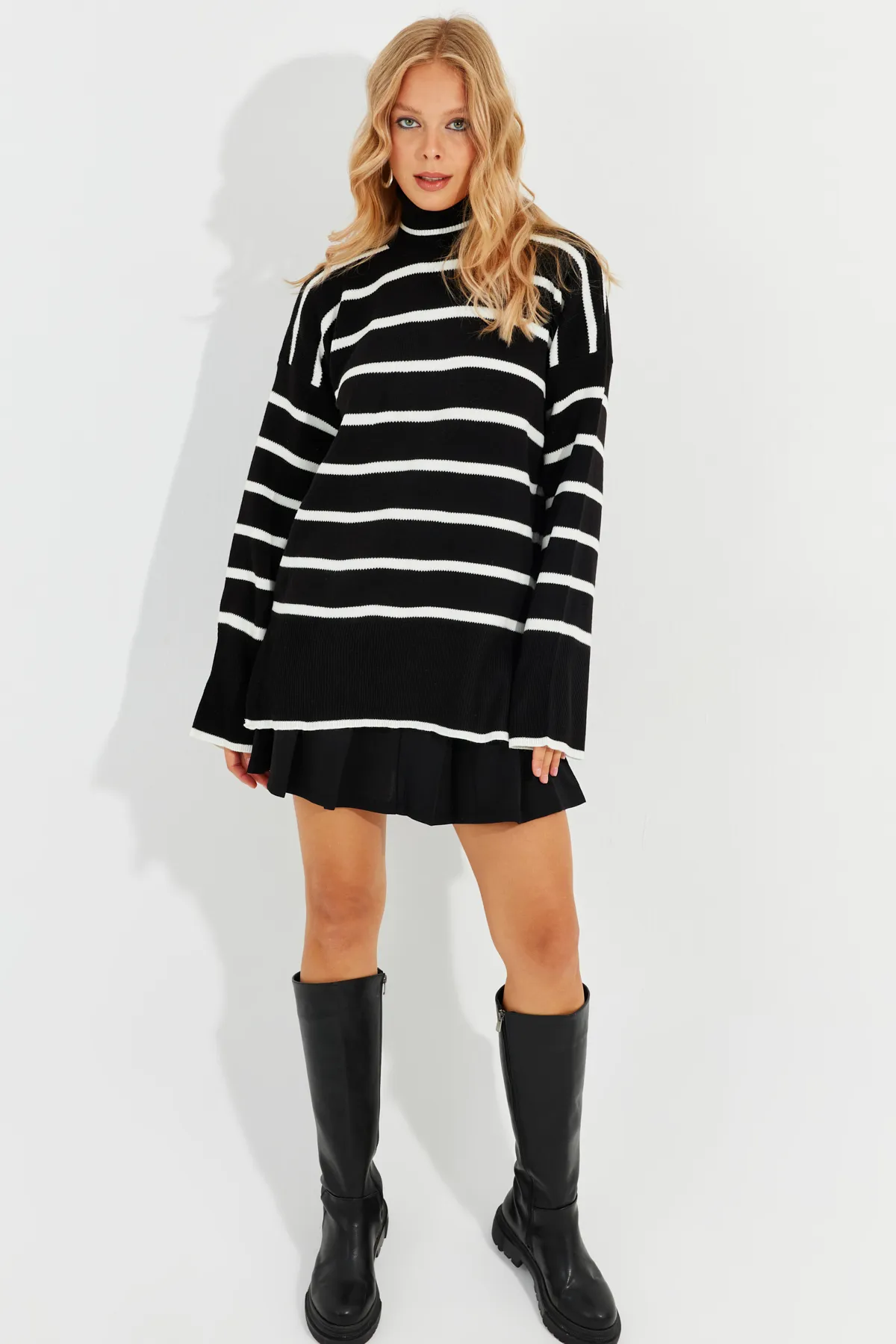 Cool & Sexy  Schwarzer Rollkragenpullover mit Streifen für Damen Q976