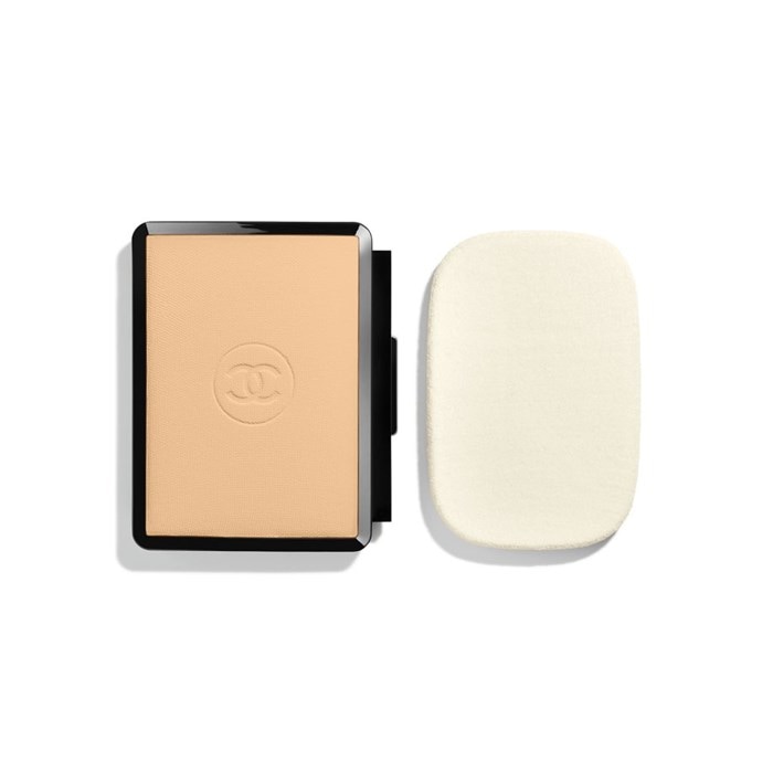 KOMPAKT-MAKE-UP FÜR HÖCHSTE PERFEKTION. EXTREM LANGANHALTEND. HOHER TRAGEKOMFORT.