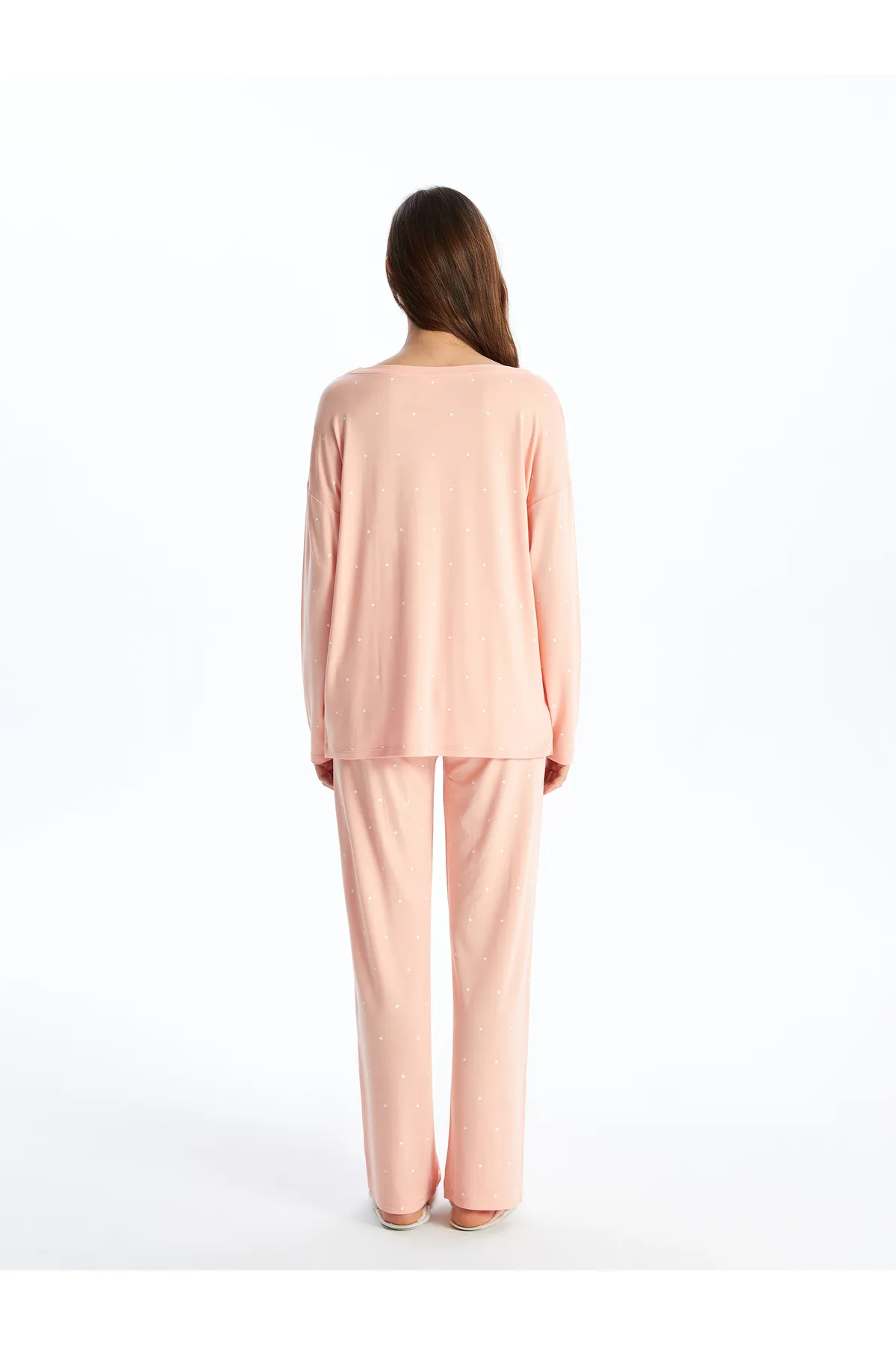 LC Waikiki  Langärmliges Damen-Pyjama-Set mit Rundhalsausschnitt und Punkten
