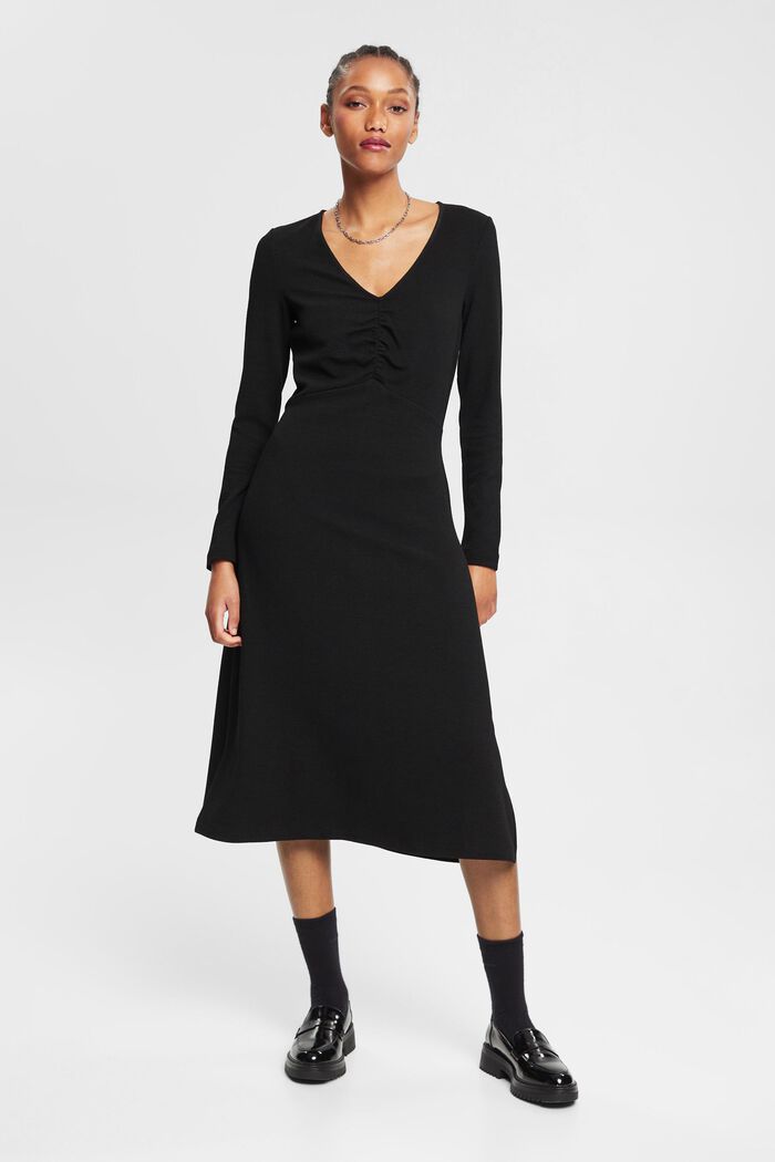 Midikleid mit V-Ausschnitt