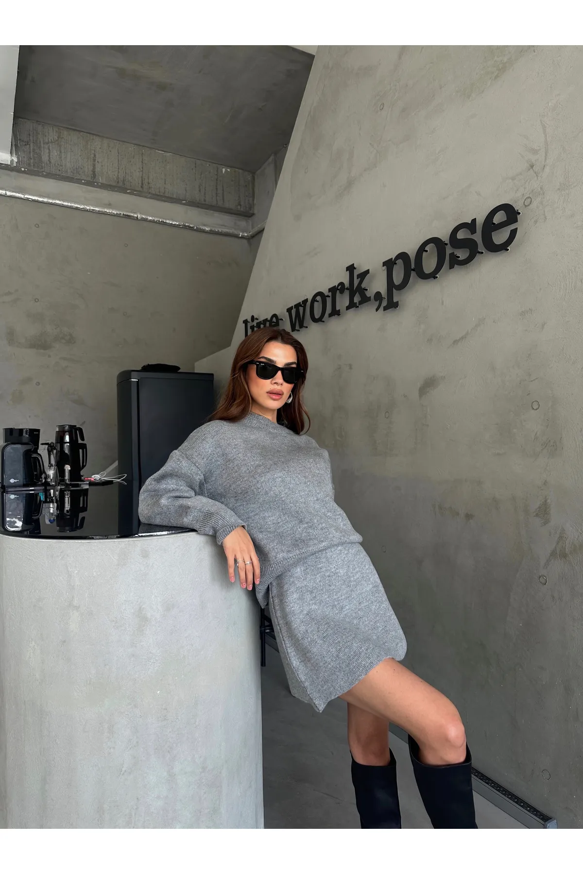 Laluvia  Graues Strickrock-Set mit Rundhalsausschnitt