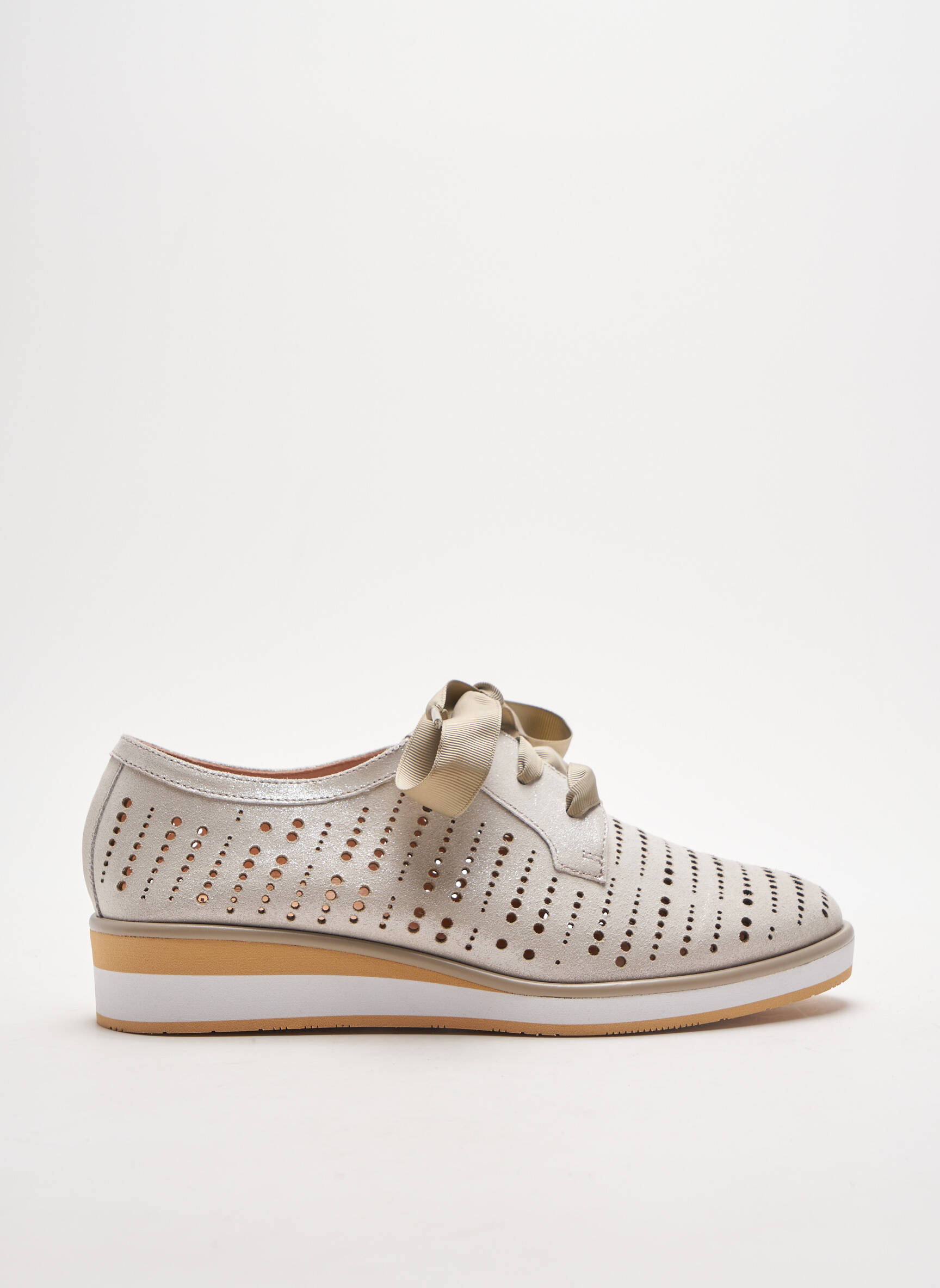 Fugitive By Francesco Rossi Derby Femme couleur beige
