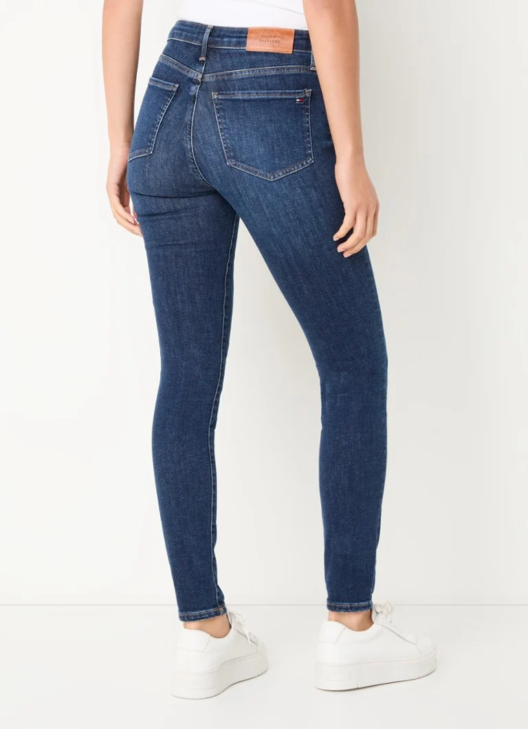Blugi Tommy Hilfiger cu talie medie, croială slim, într-o nuanță închisă