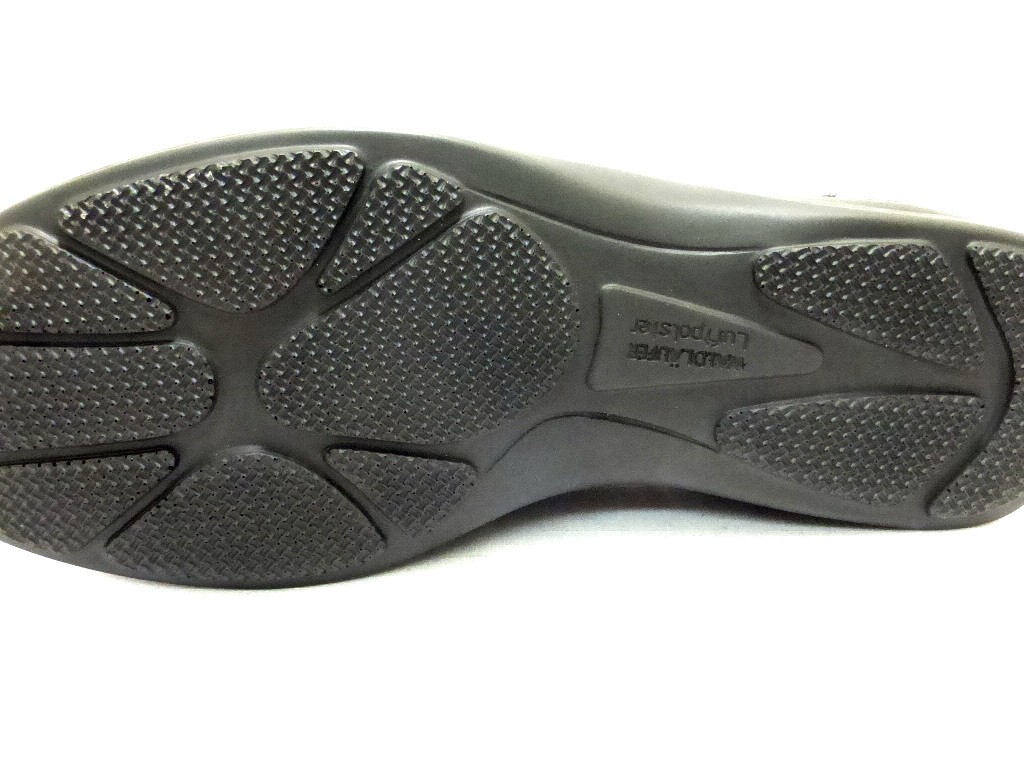 WALDLÄUFER Klassische Slipper schwarz