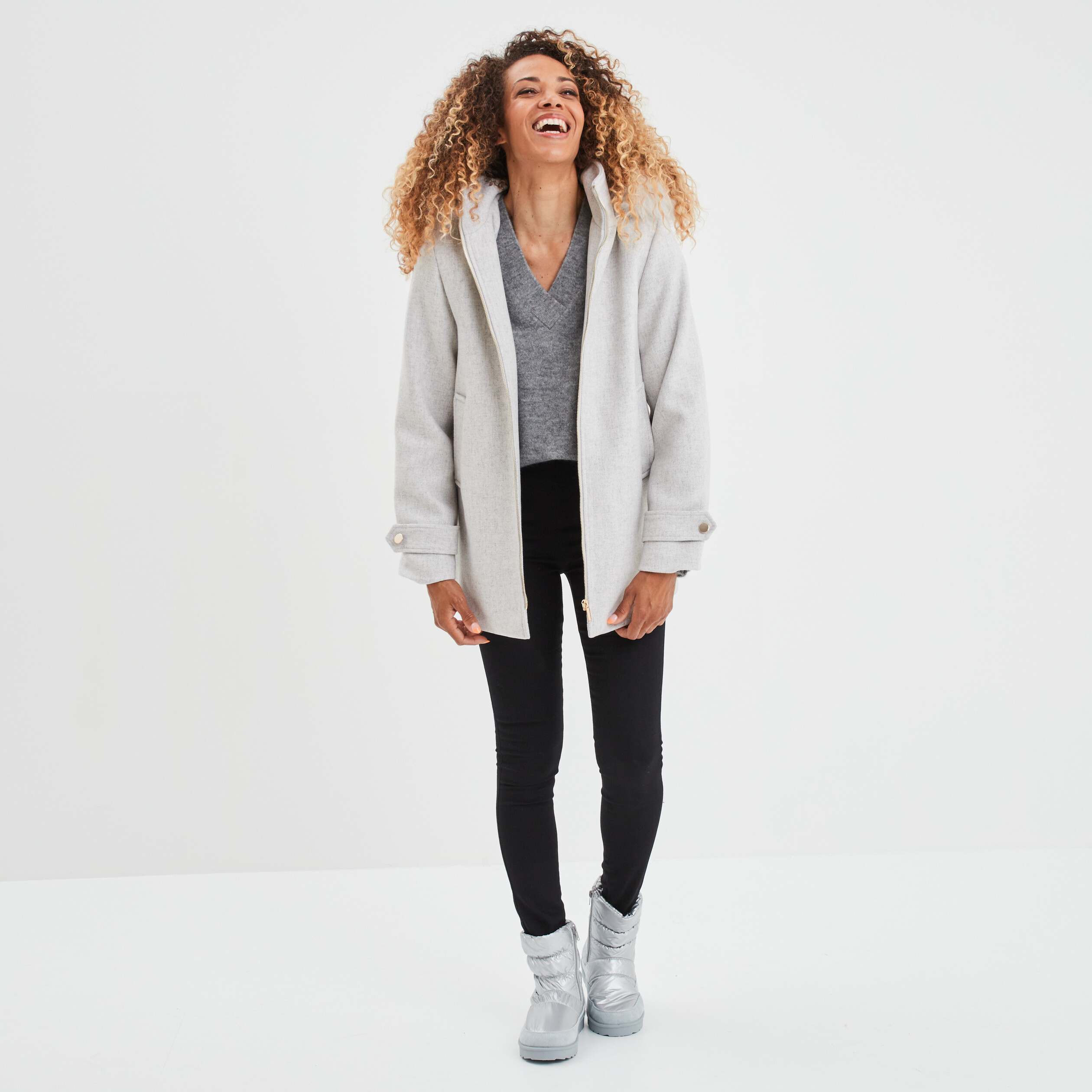 Manteau zippé à capuche fausse fourrure gris clair femme | La Halle