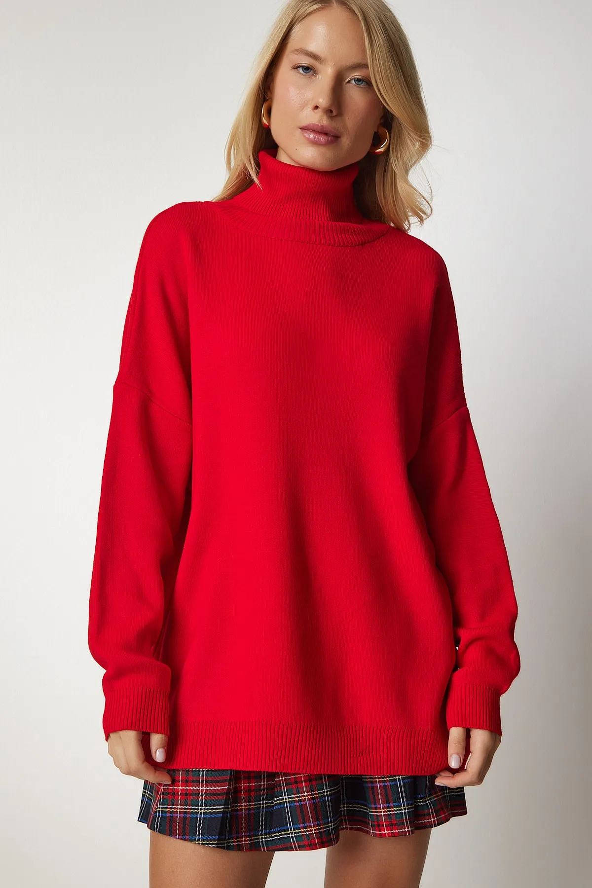 Happiness İstanbul  Roter Rollkragenpullover in Übergröße für Damen BV00084