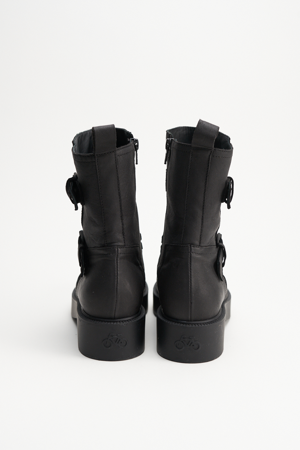 CPH641 washed vitello black