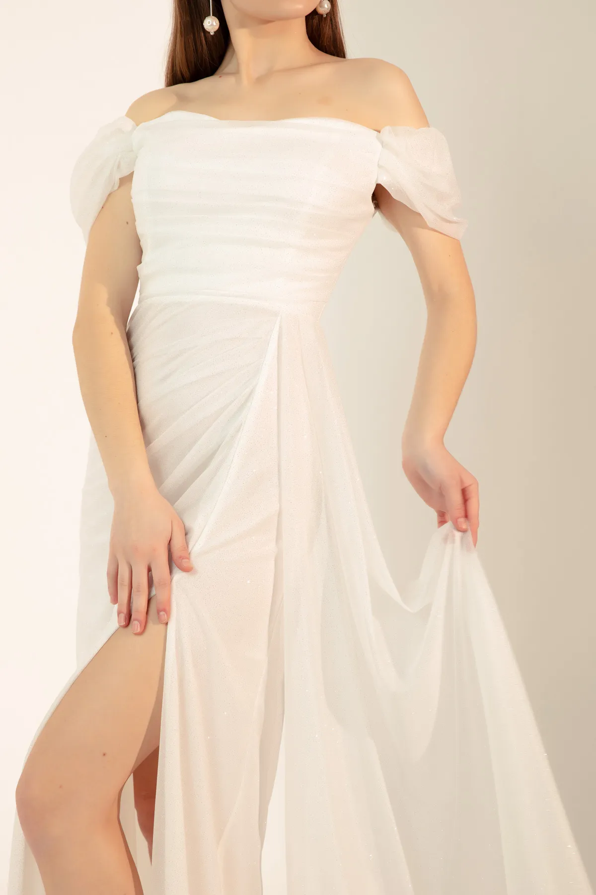 Lafaba  Damen-Abendkleid in Weiß mit U-Boot-Ausschnitt, drapiertem Schlitz, langes Glitzer-Abendkleid