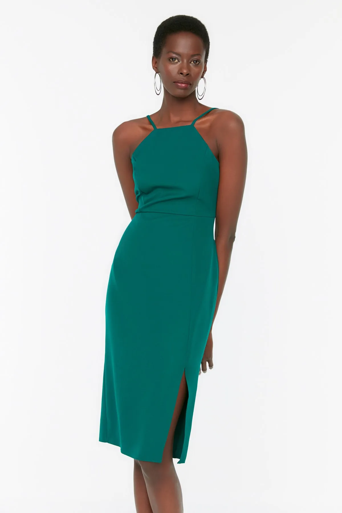Trendyol Collection  Smaragdgrünes Body-Wickelkleid mit Schlitz und Neckholder und gewebtem Midikleid TWOSS19BB0501