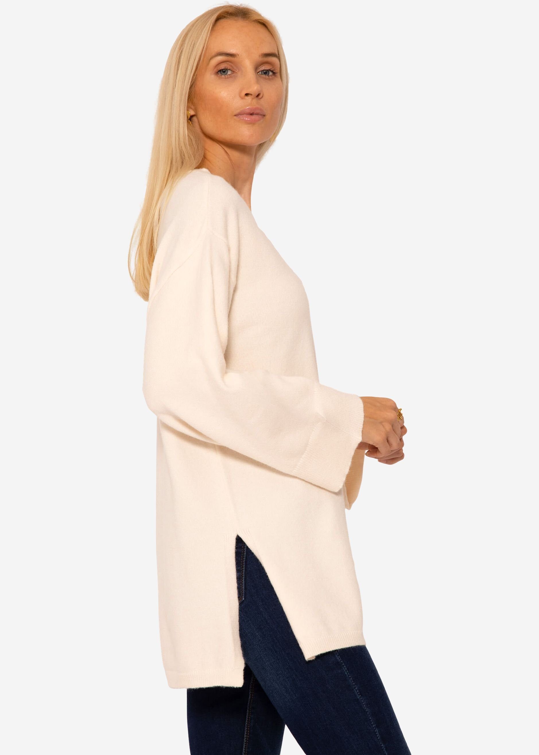 SASSYCLASSY Strickpullover Oversize Pullover Damen aus weichem Feinstrick Lässiger Strickpullover lang mit Rundhals und Seitenschlitzen