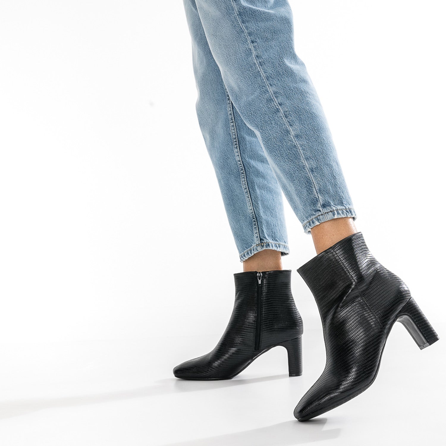 Boots noir embossé effet python