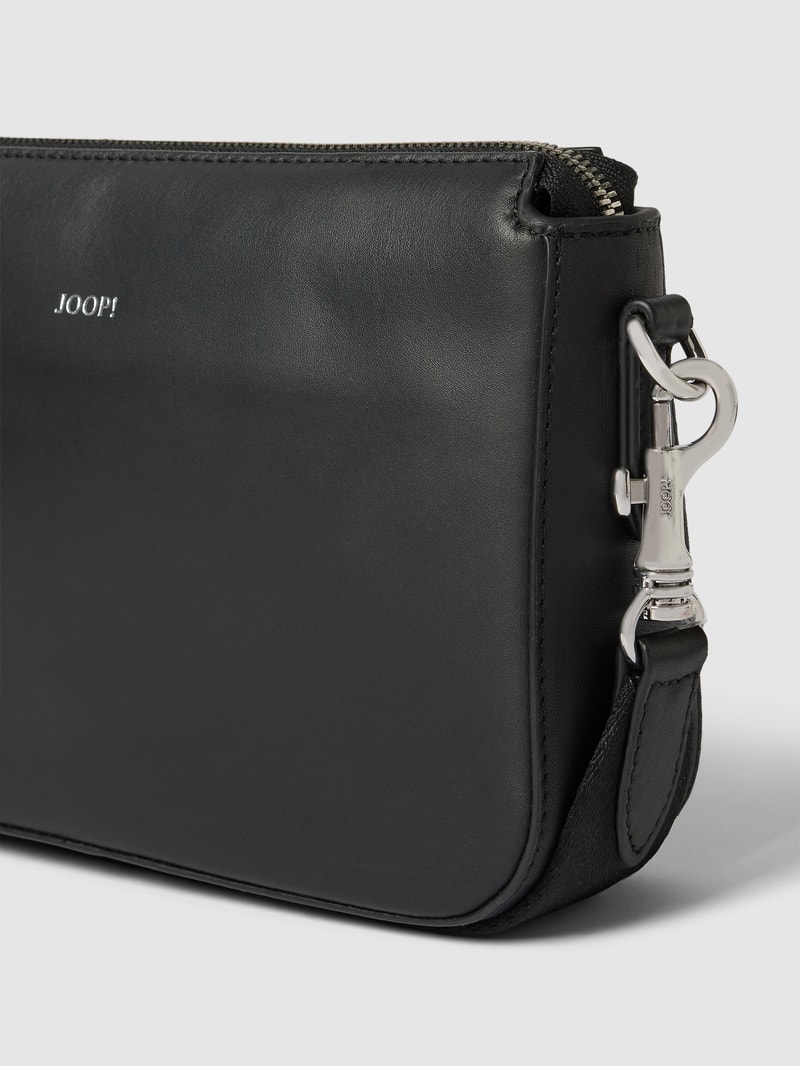 Handtasche mit Label-Details Modell 'Jasmina' in schwarz